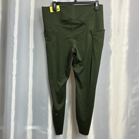 All in motion, high rise, leggings - Picture 2 of 8